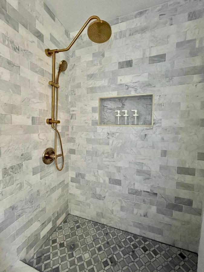 Brand New, Cozy, Modern, One-Bedroom Apartment Falls Church Eksteriør bilde